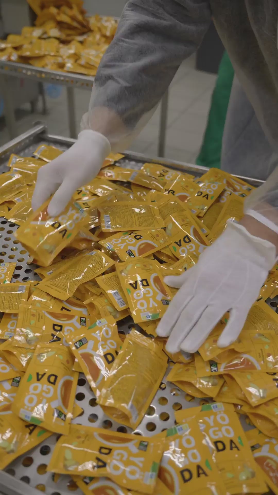 YÖGODA Produktion Video - Herstellungsprozess des Teekonzentrats